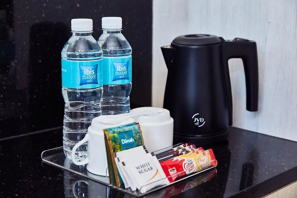 Ibis Budget Singapore Bugis 2*,