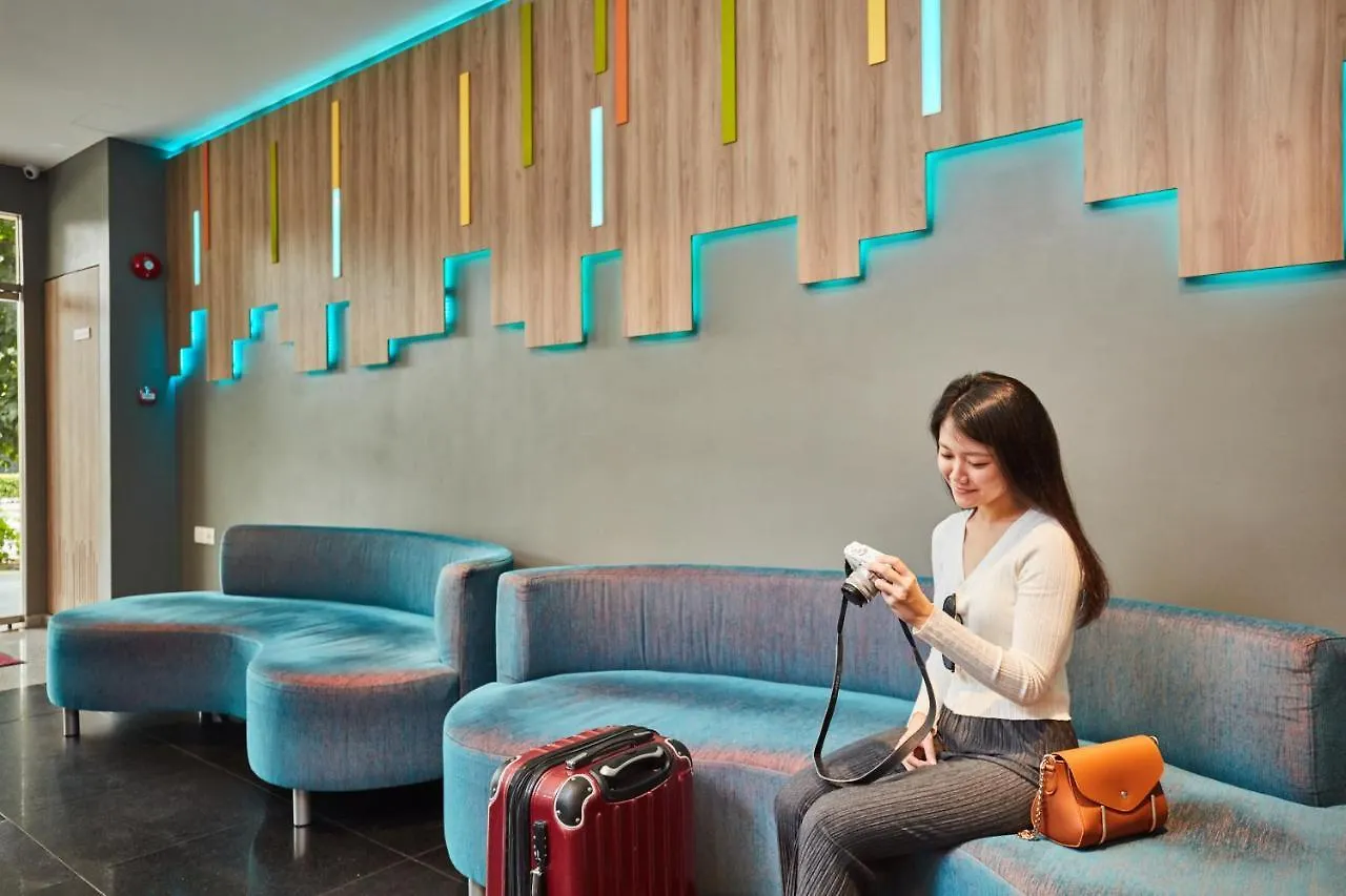 Ibis Budget Singapore Bugis Hotel